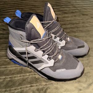Adidas Men's Snow Boots